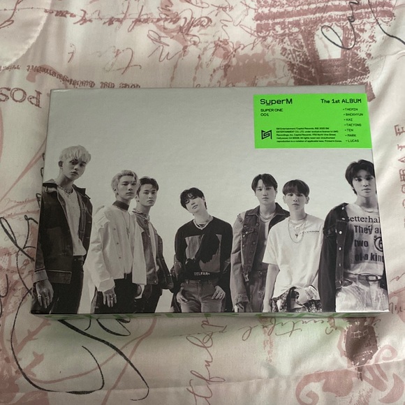 SuperM album (green) - Picture 1 of 8